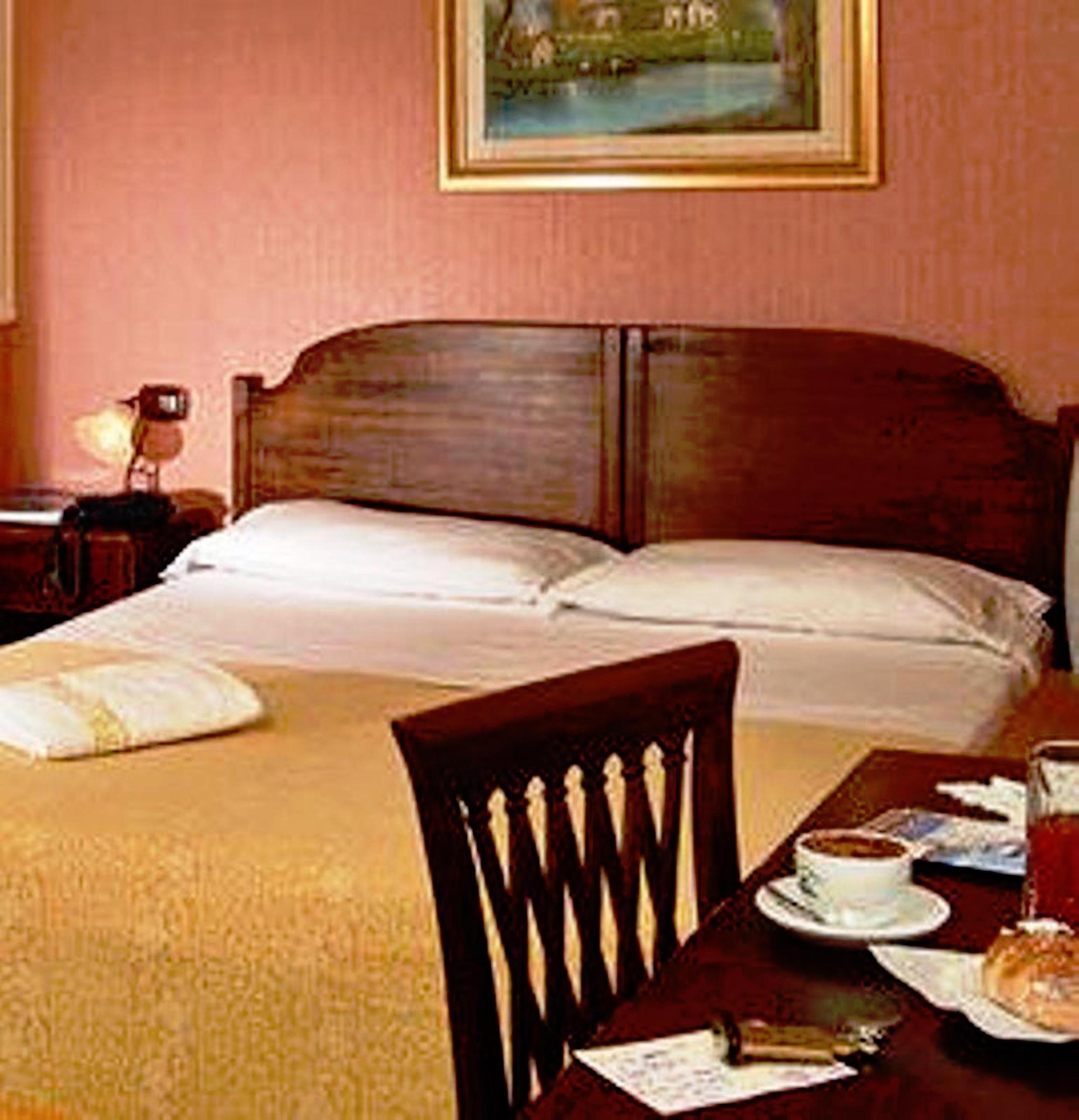 Hotel Federico II Неаполь Экстерьер фото